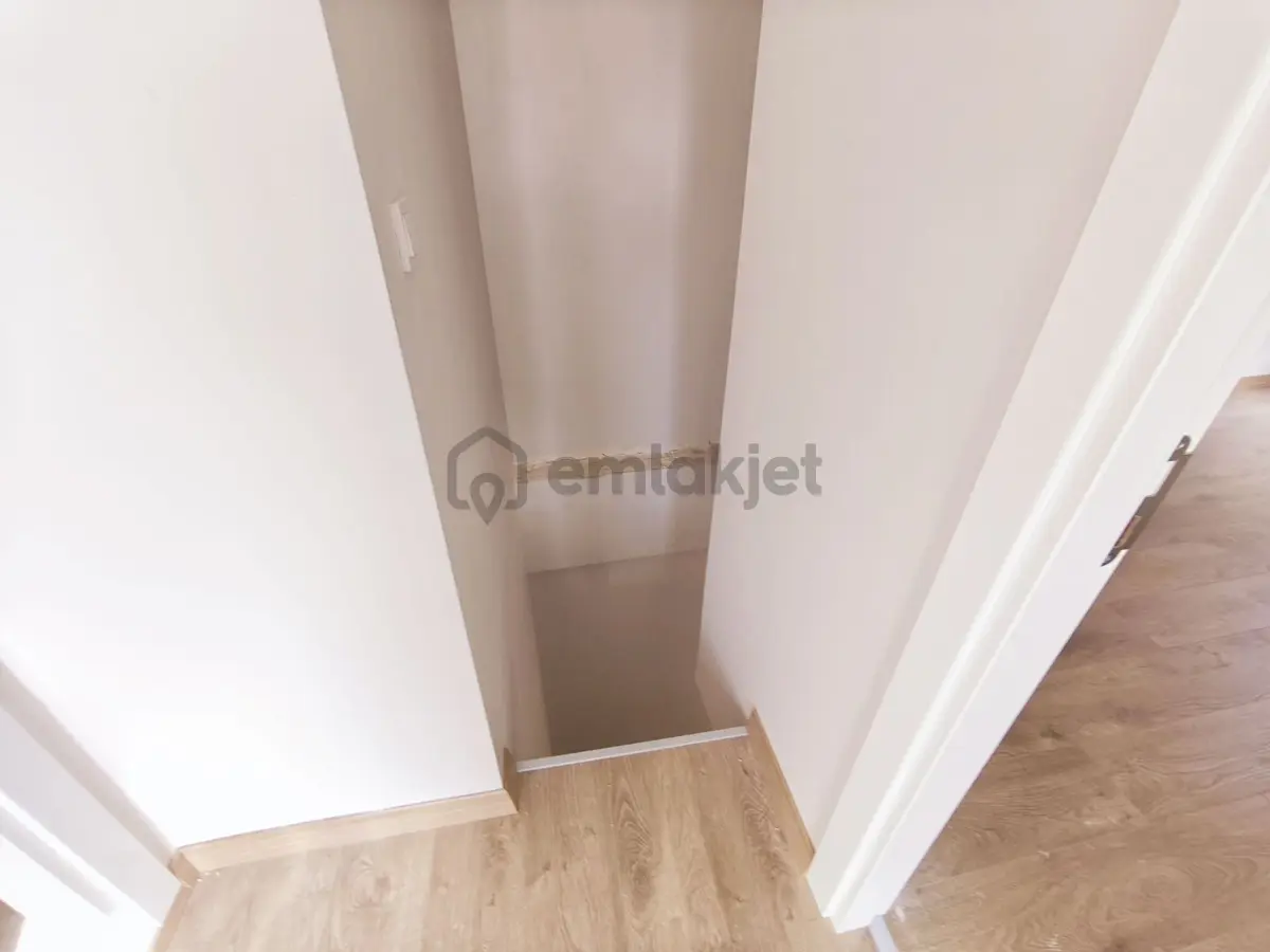 Merkezi Lokasyonda Sıfır Binada Dubleks 4+2 Daire - 15