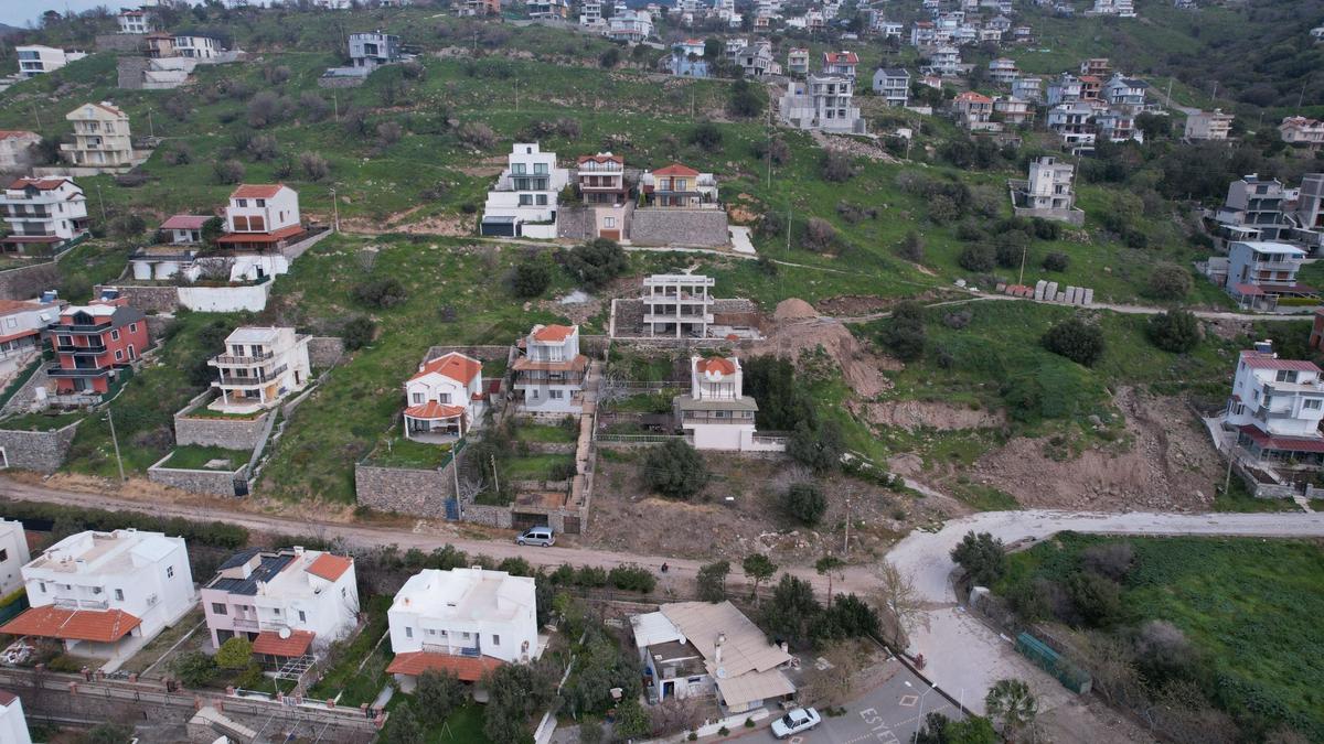 Çandarlı'da Denize 60m, 414m² Satılık Villa Arsası - 10