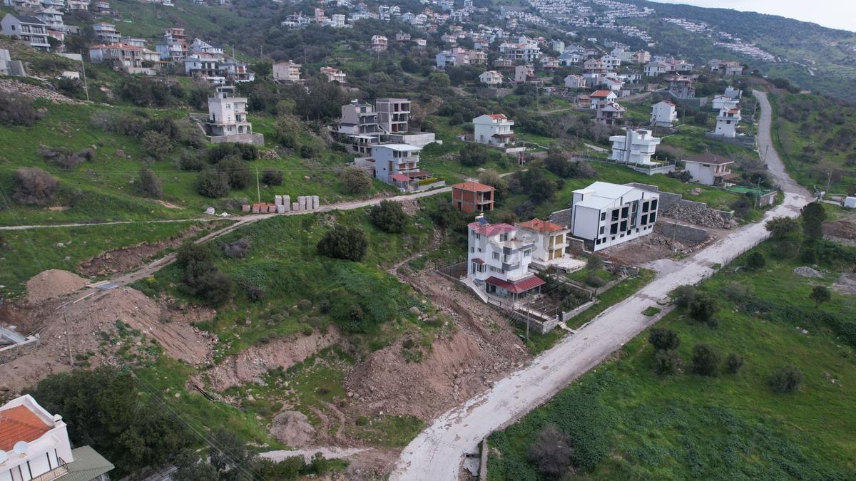 Çandarlı'da Denize 60m, 414m² Satılık Villa Arsası - 3