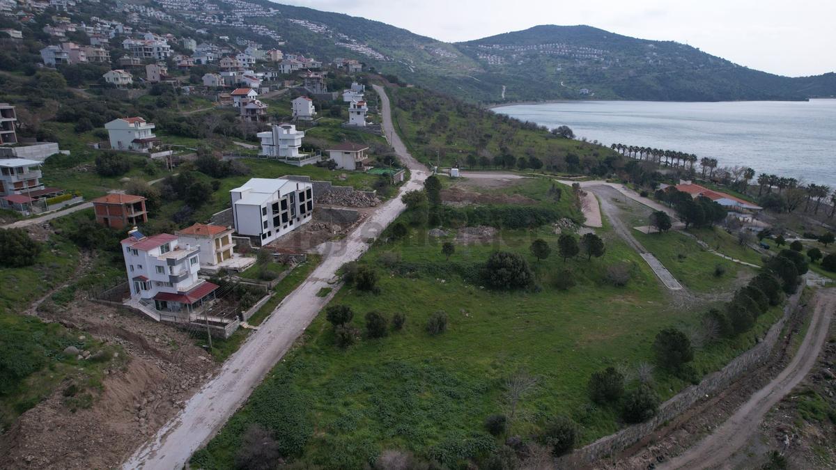 Çandarlı'da Denize 60m, 414m² Satılık Villa Arsası - 4