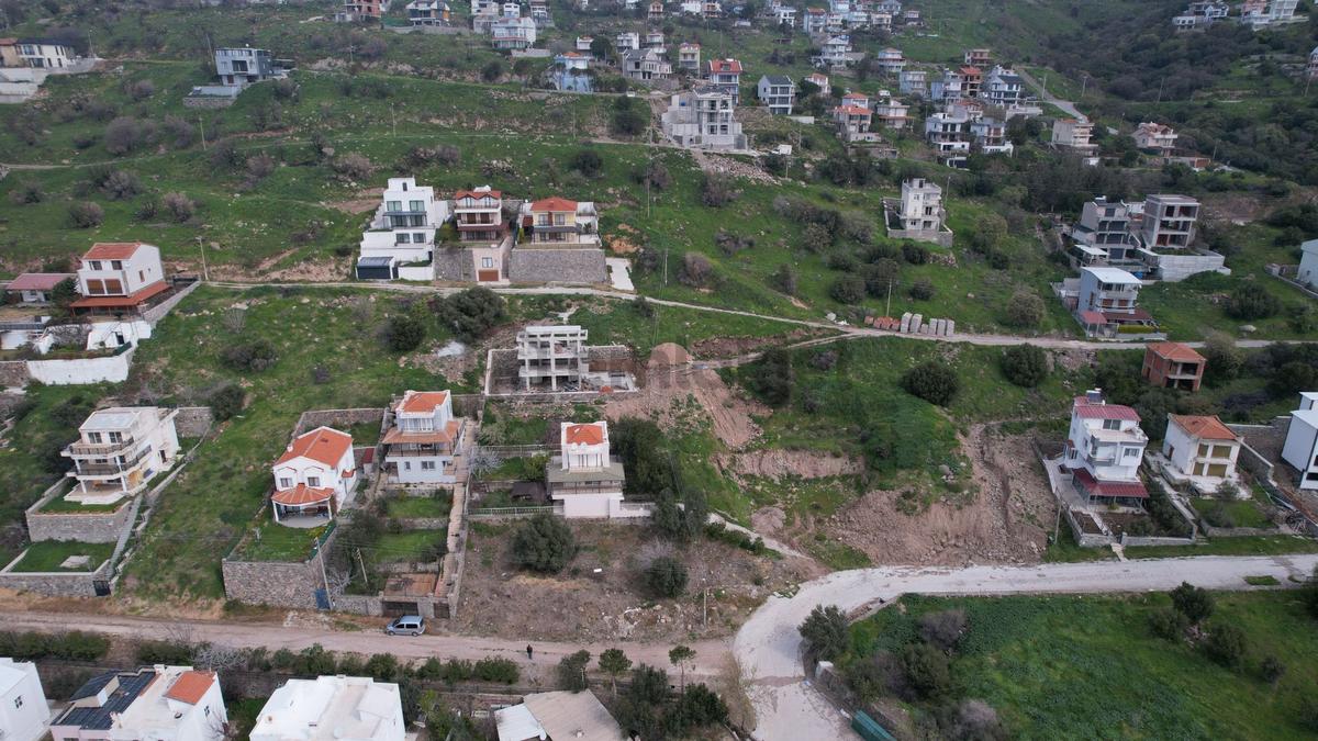 Çandarlı'da Denize 60m, 414m² Satılık Villa Arsası - 31