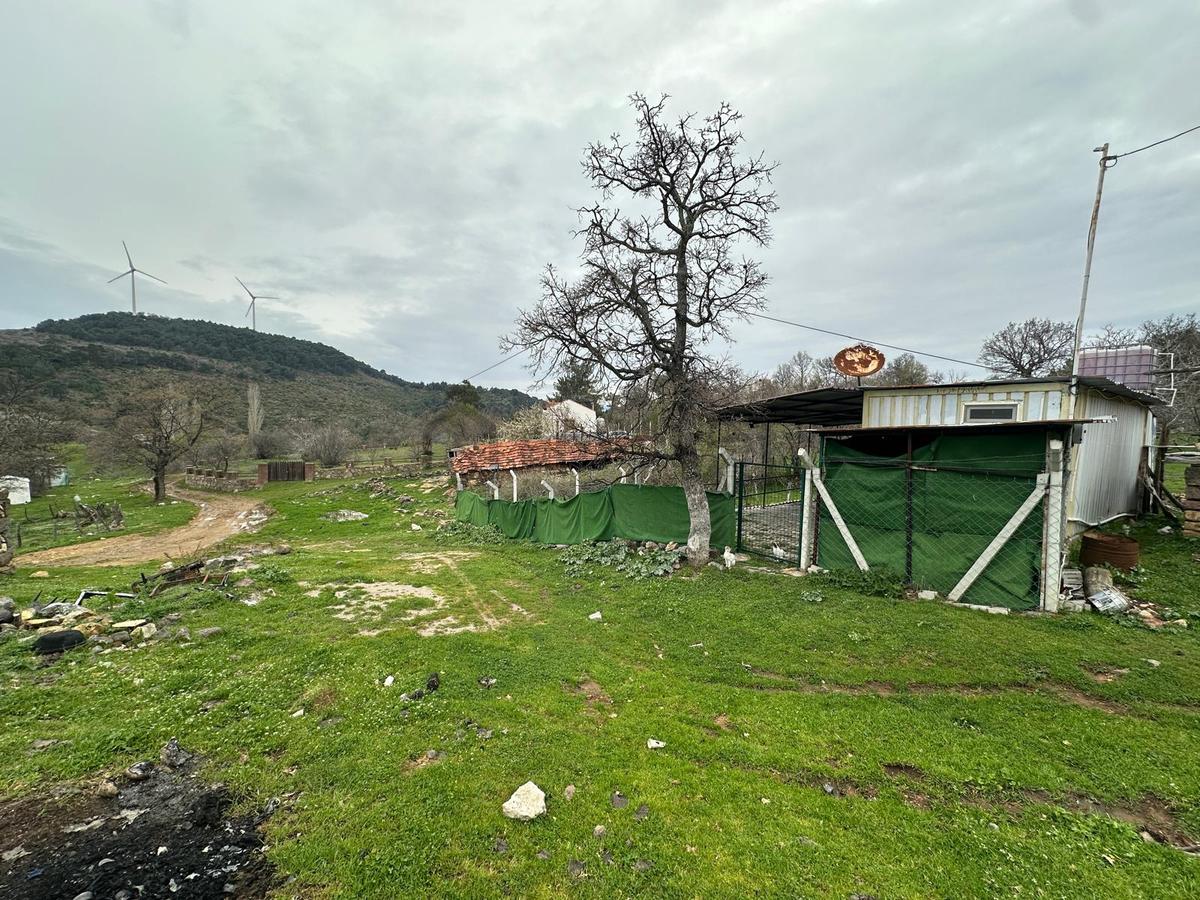Akmandan 170 M2 Arsa, Elektrik+su+bahçe+konteynır Ev - 27