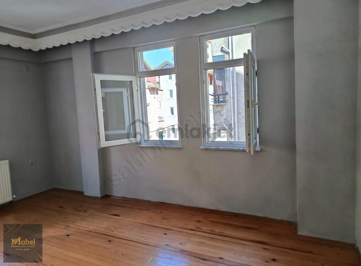 Şerefiye Mahallesinde 165 M2- 2+1 Kiralık Daire - 4