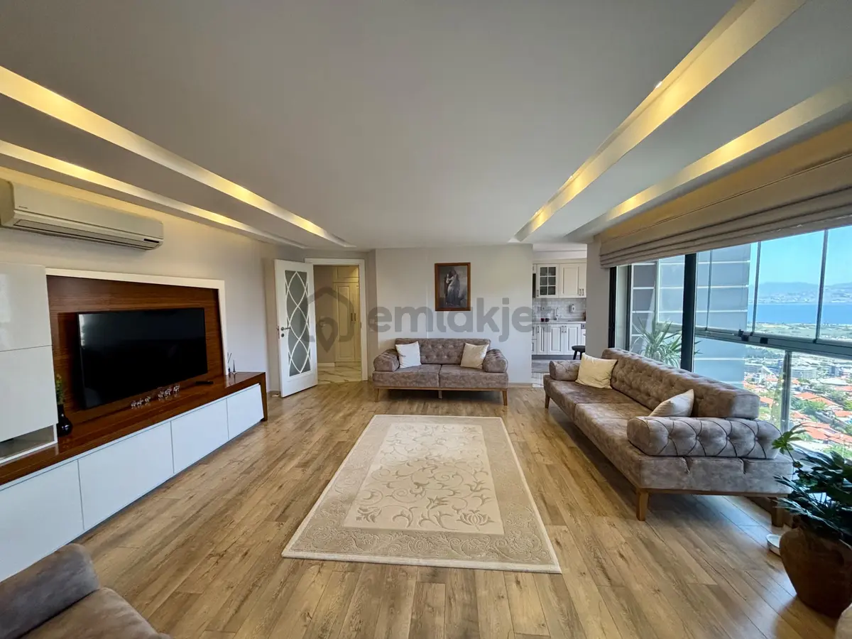 Narlıdere De Deniz Manzaralı Çok Özel 3+1 Daire - 11