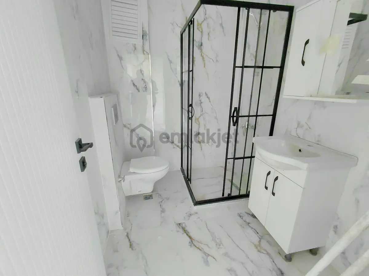 Kapalı Otopark Üstü // 2+1 Bahçe Katı // Sıfır - 13