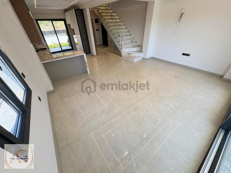 Arya'dan Dağ Ve Deniz Manzaralı Lüks Müstakil Villa - 23