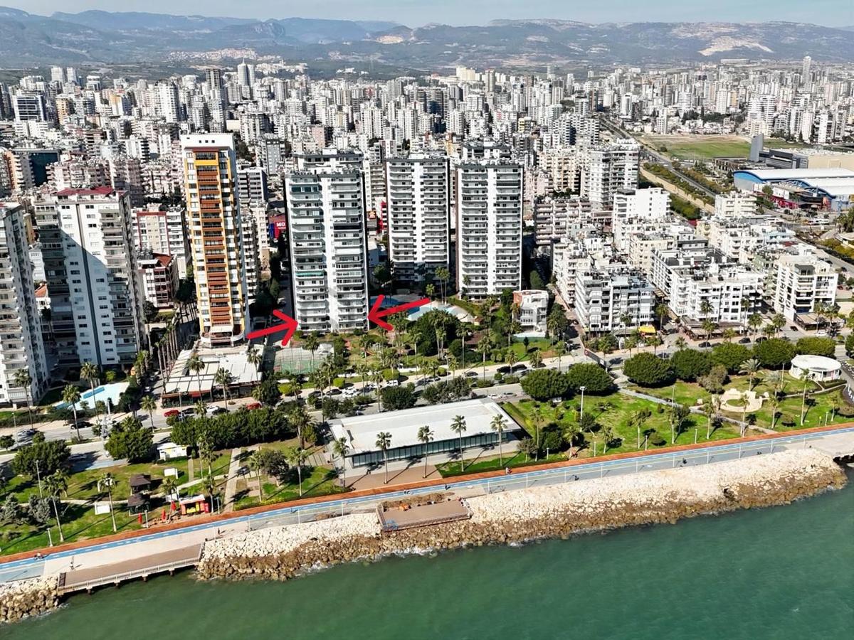 Mersin Denize Sıfır Konumda Site İçinde Satılık 4+1 Daire