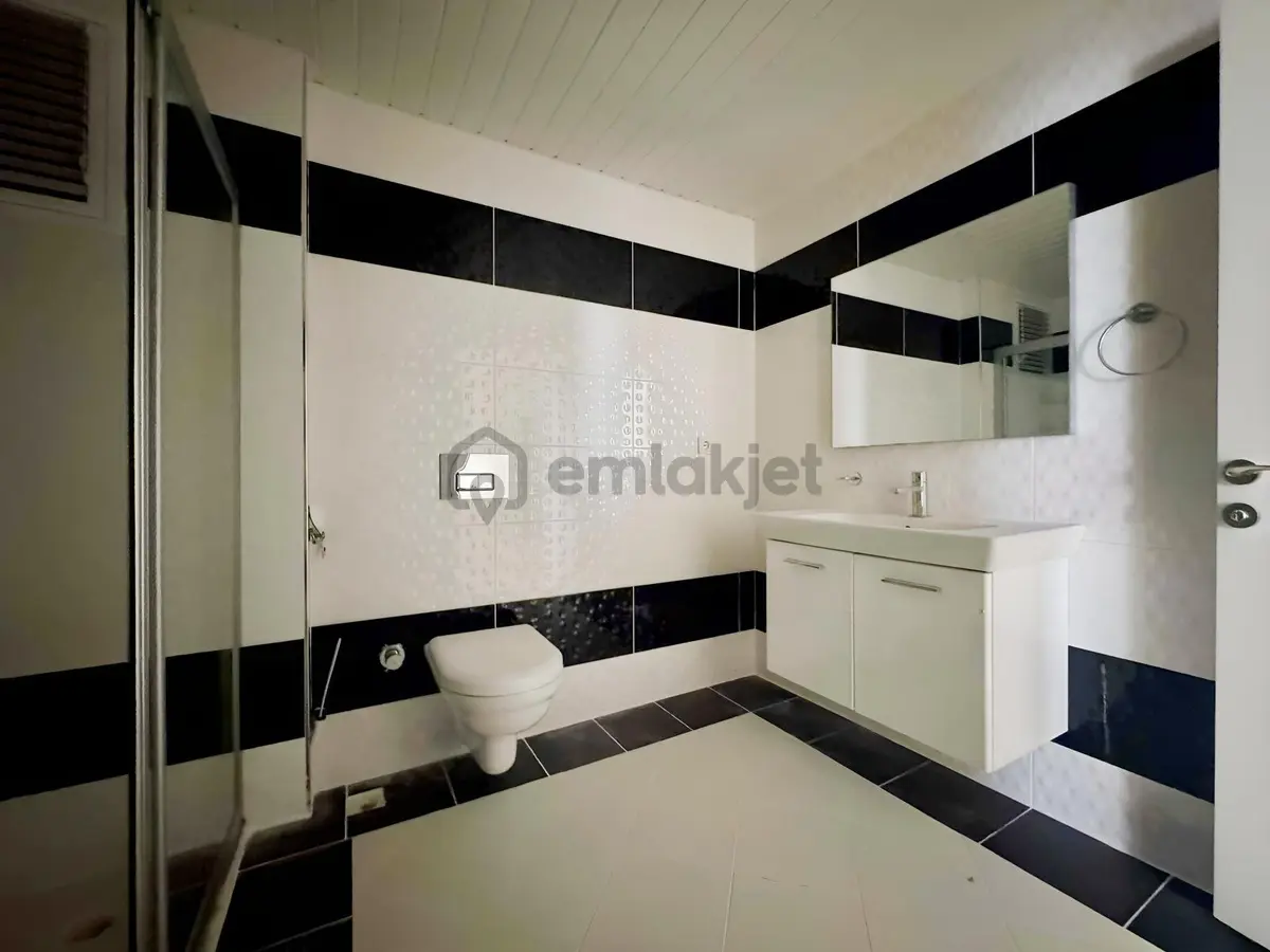 Finike Yeni Mah. Denize Sıfır Geniş 3+1 Satılık Daire - 31