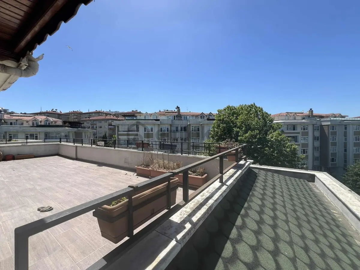 Üsküdar Çengelköy Doktorlar Sitesinde 300 M2 Dublex - 17