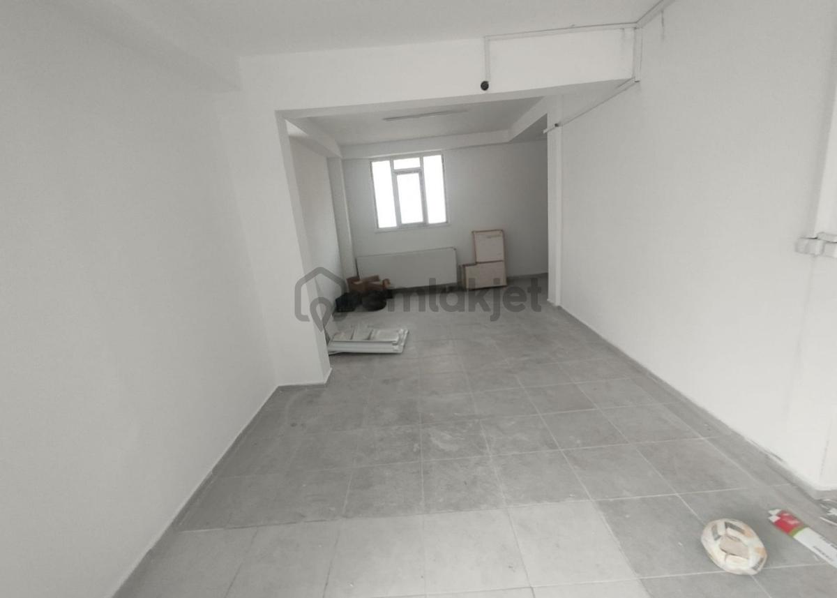 Karlıbayır'da 140m² Kiralık Dükkan - 3