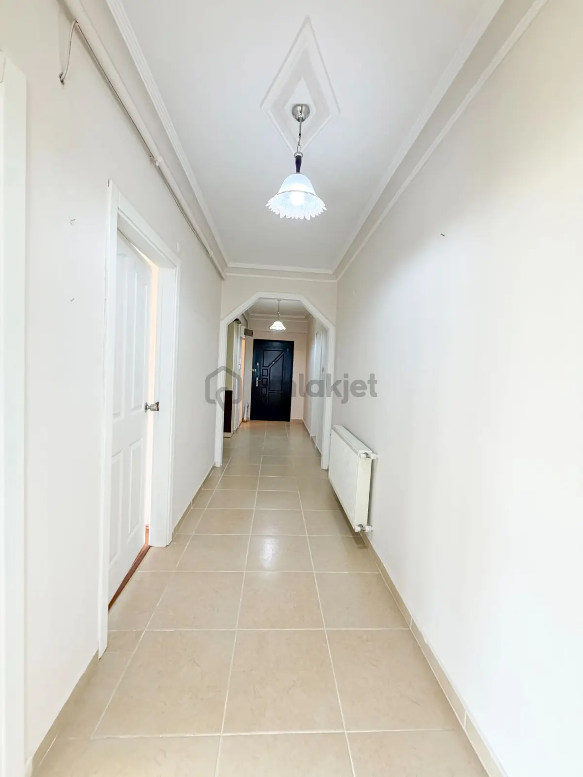 Cağaloğluna Cephe Geniş 3+1 Çevresi Açık - 34