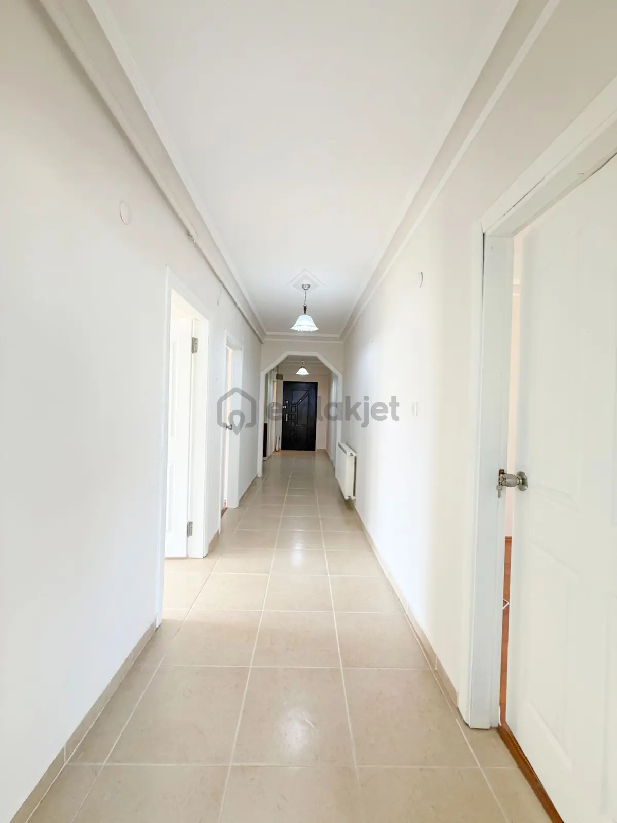 Cağaloğluna Cephe Geniş 3+1 Çevresi Açık - 33