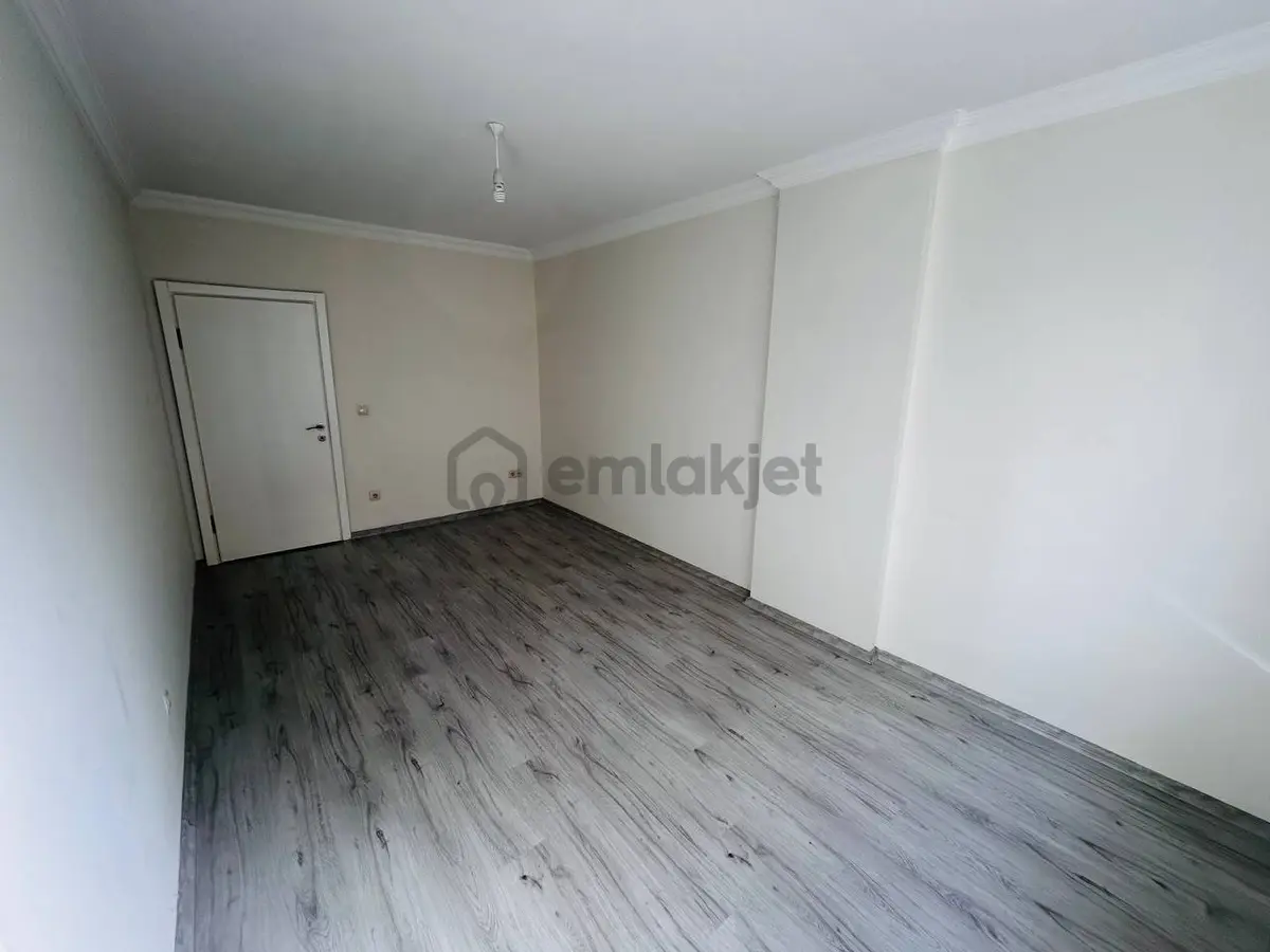 Toplu Konut Bulvarına Cephe Binada 3+1 Kiralık Daire - 13