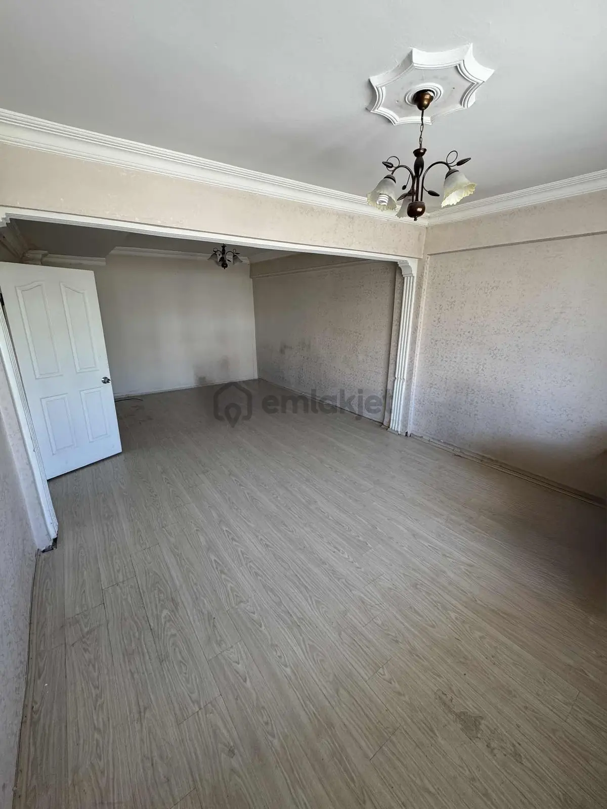Ankara Asfaltında Kiralık 90 M2 Ofis - 11