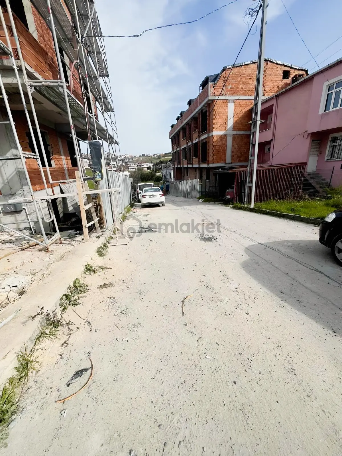 Taşolukta 2+1 90 M2 Yüksek Giriş Metronun Dibinde - 13