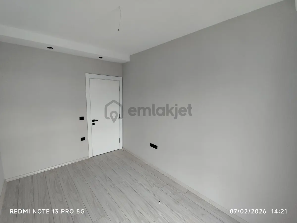 Kışla Mahallesinde Yola Cephe 3+1 Satılık Sıfır Daire - 9