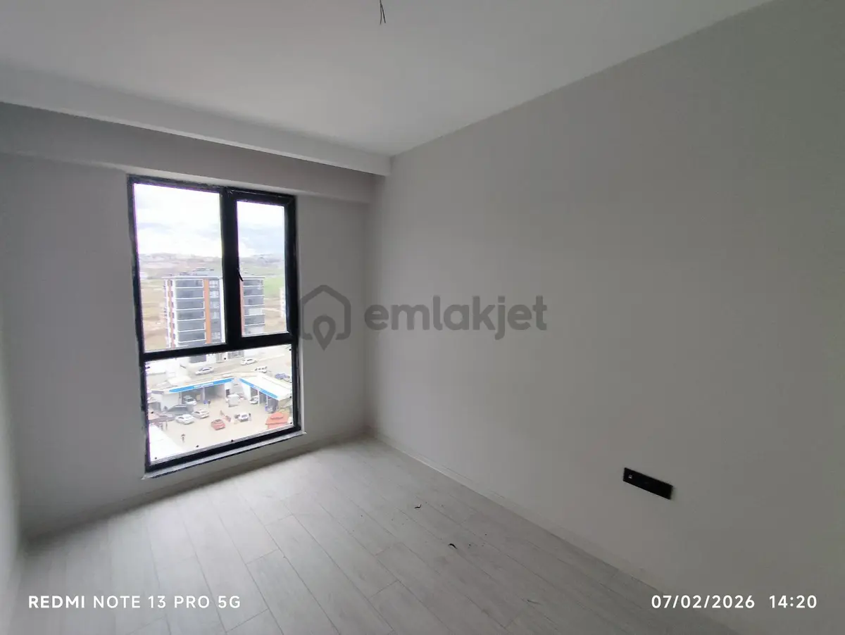 Kışla Mahallesinde Yola Cephe 3+1 Satılık Sıfır Daire - 18