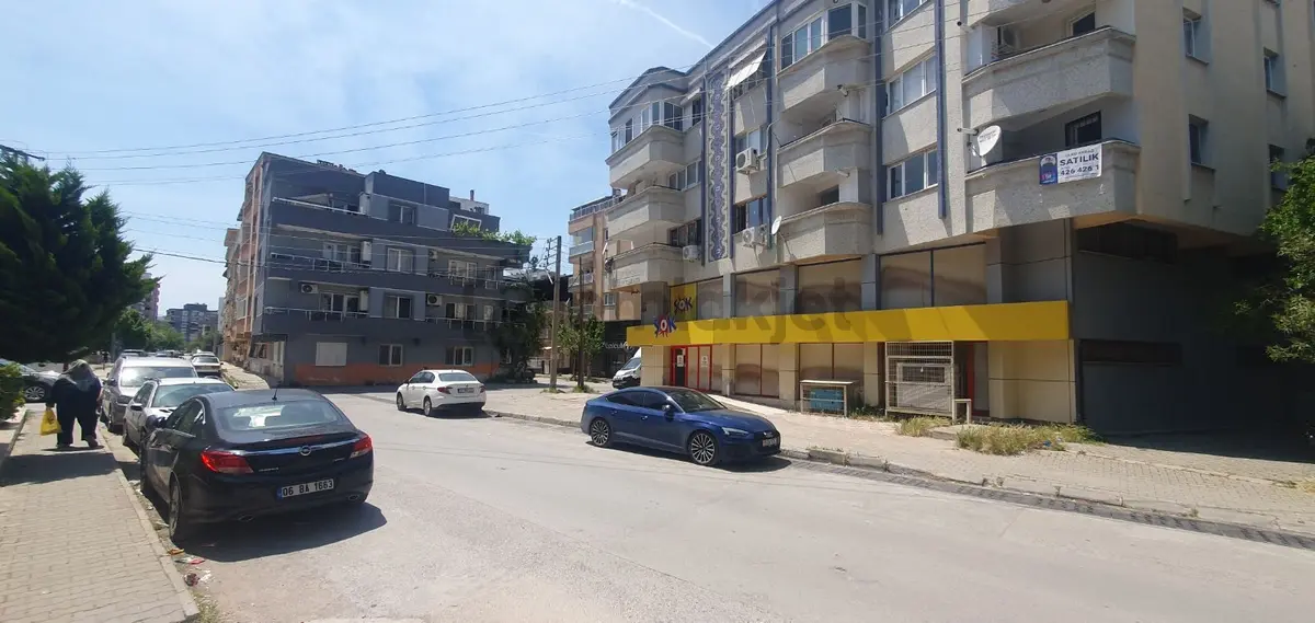 Buca Yenigün Mahallesinde 3+1 Satılık Ferah Daire.