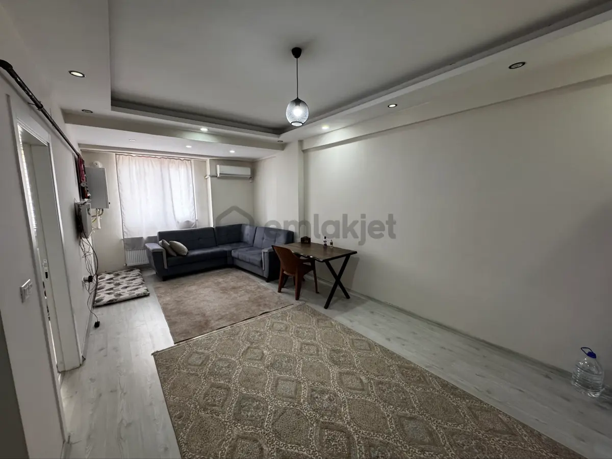 Kırmızı Gayrimenkulden Eşyalı 1+1 - 4
