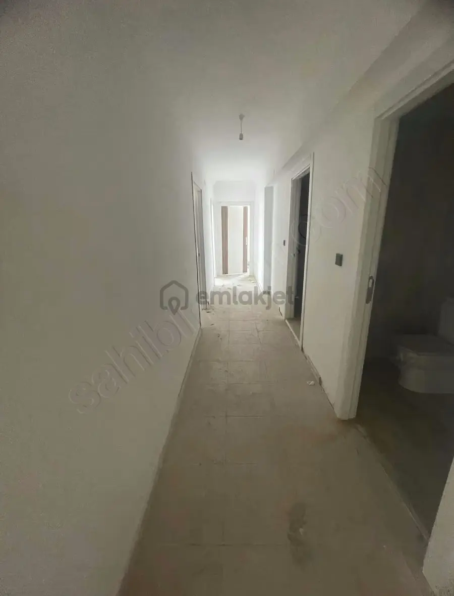Cadde Üzeri Ara Katta Yapılı Daire - 7