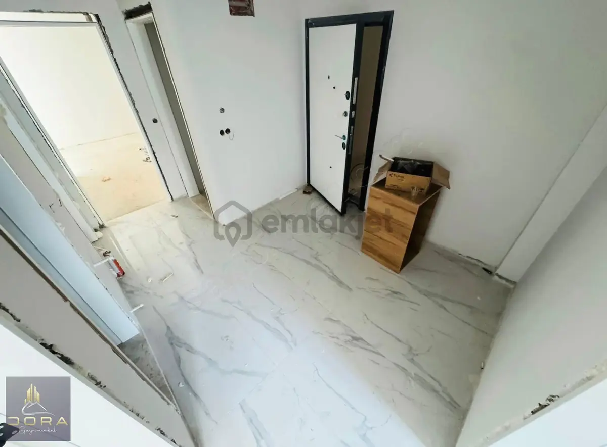 Dora Dan Kadıköyde Satılık Yüksek Giriş Ön Cephe 2+1 Daire - 14