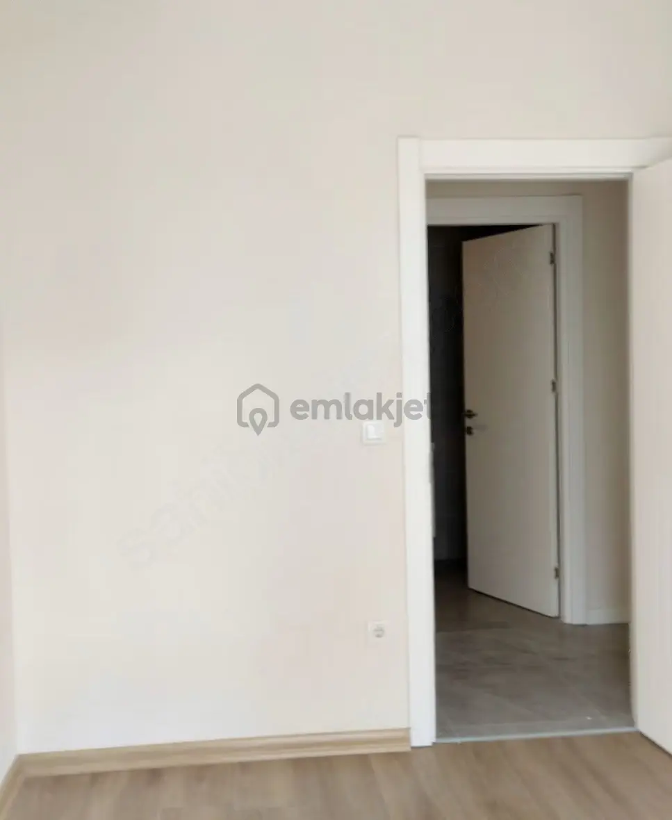 Gözcübaba'cadde Üstü Sıfır Daire - 12