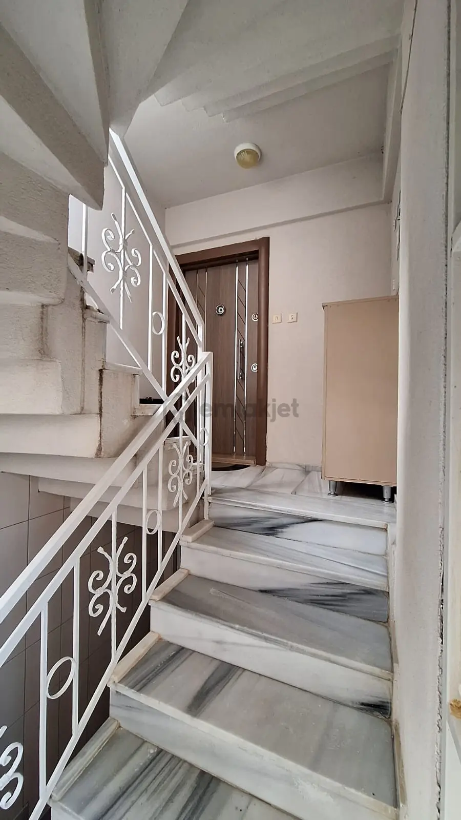 Edremit Altınoluk'da Yüksek Giriş 2+1 Satılık Daire - 6