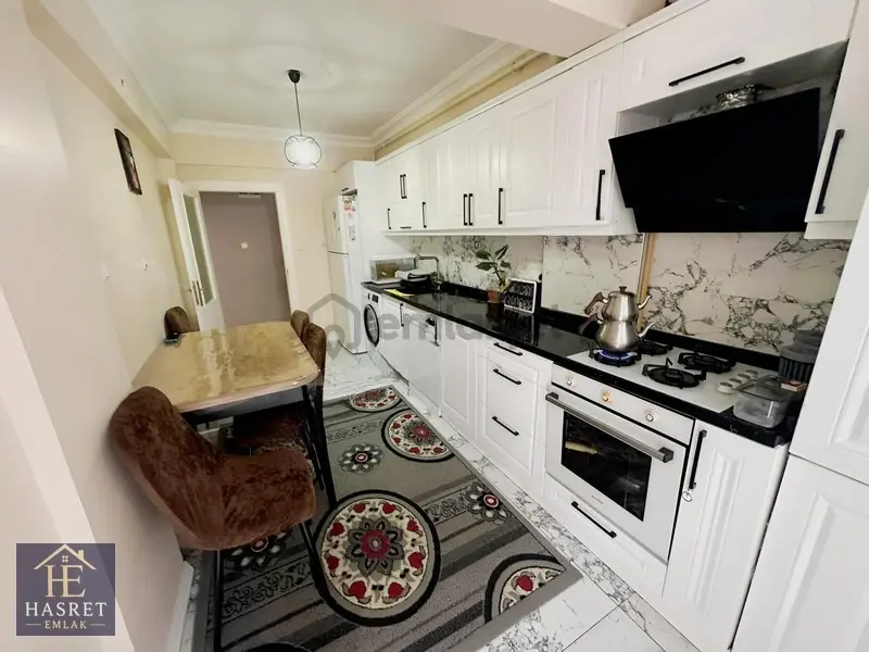 Fiyat Düştü Acilll Satılık 3+1 Daire - 10