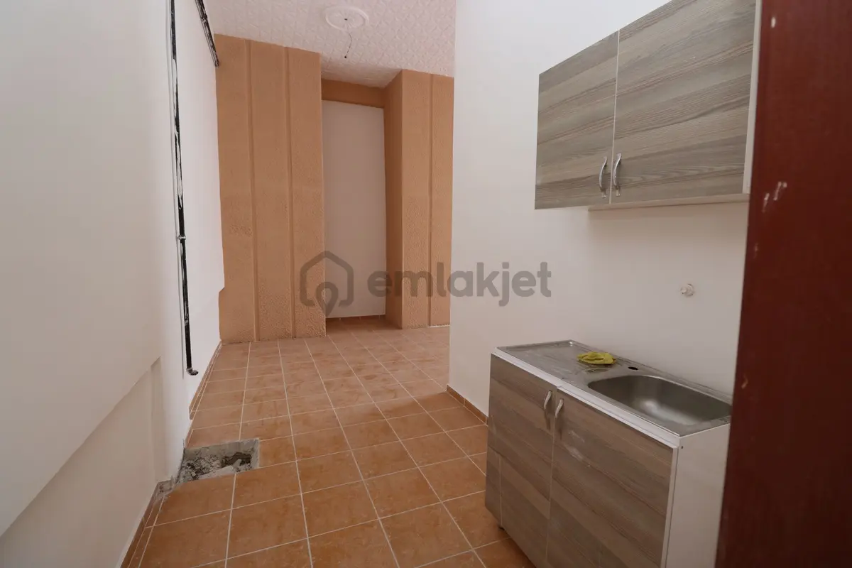 Elvanda Cadde Cephe 35 M2 Kiralık Dükkan - 13
