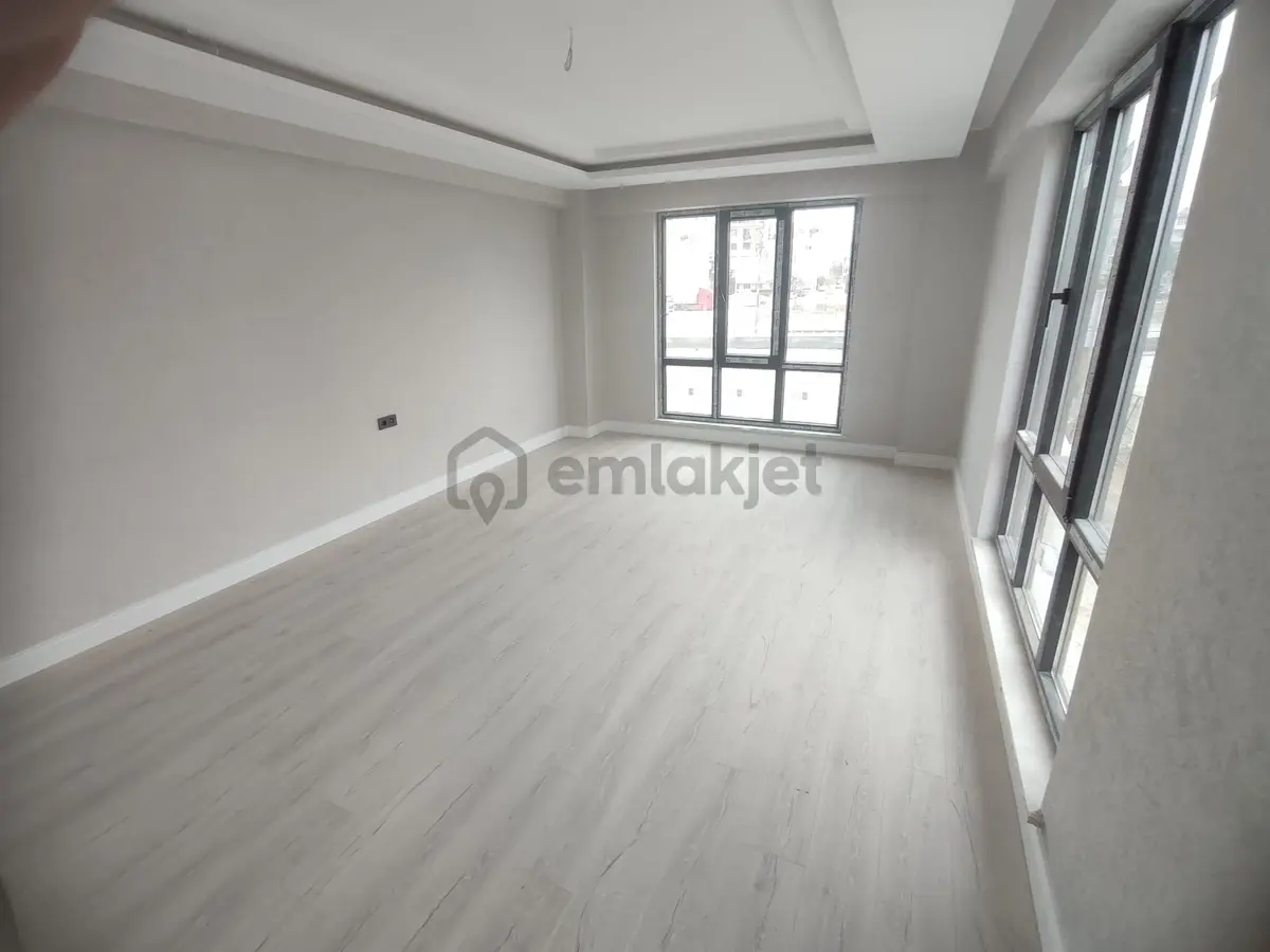 Gençosman Caddesi Üzerinde Site İçinde Satılık 3+1 Daire - 8