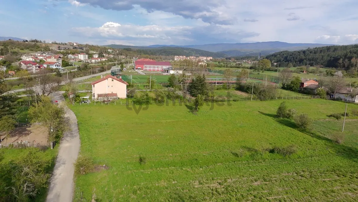 Merkeze Yakın Stadın Yanı İmarlı Arsalar - 8