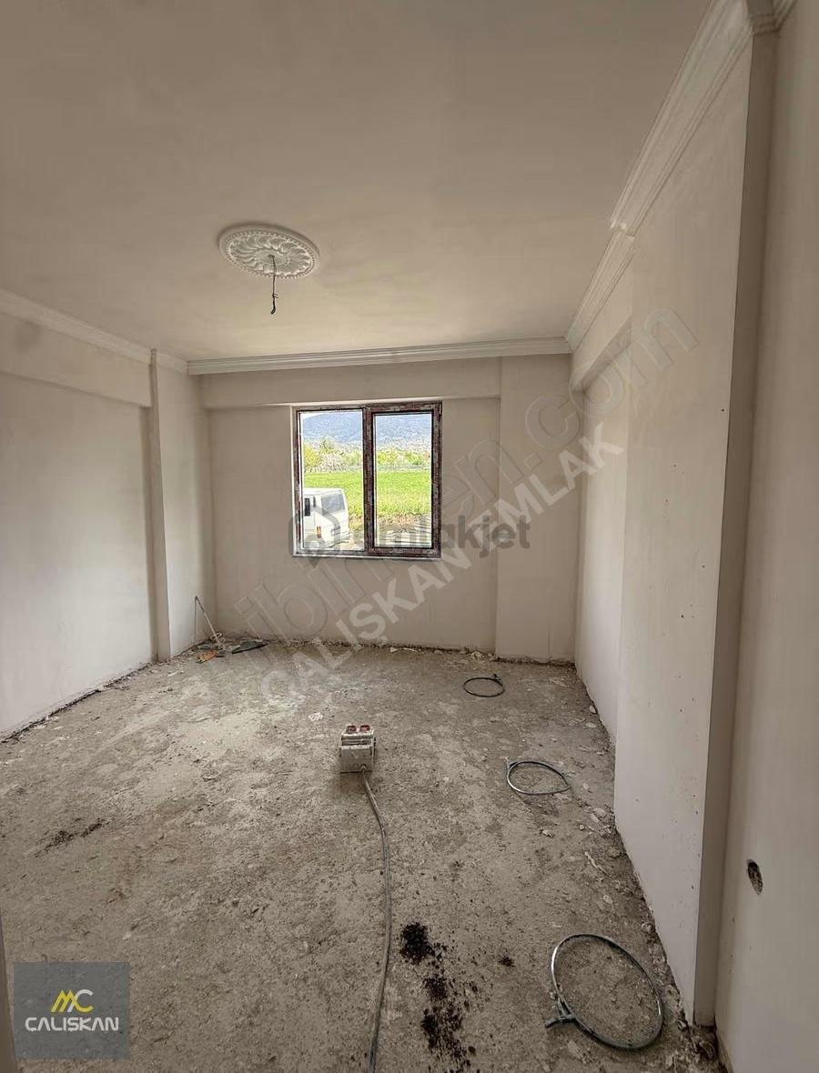 Güneşli Mah. Satılık 3+1 Giriş Kat - 12
