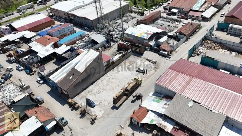 Sanayi Bölgesinde 3 Cephe Fırsat Arsa - 2