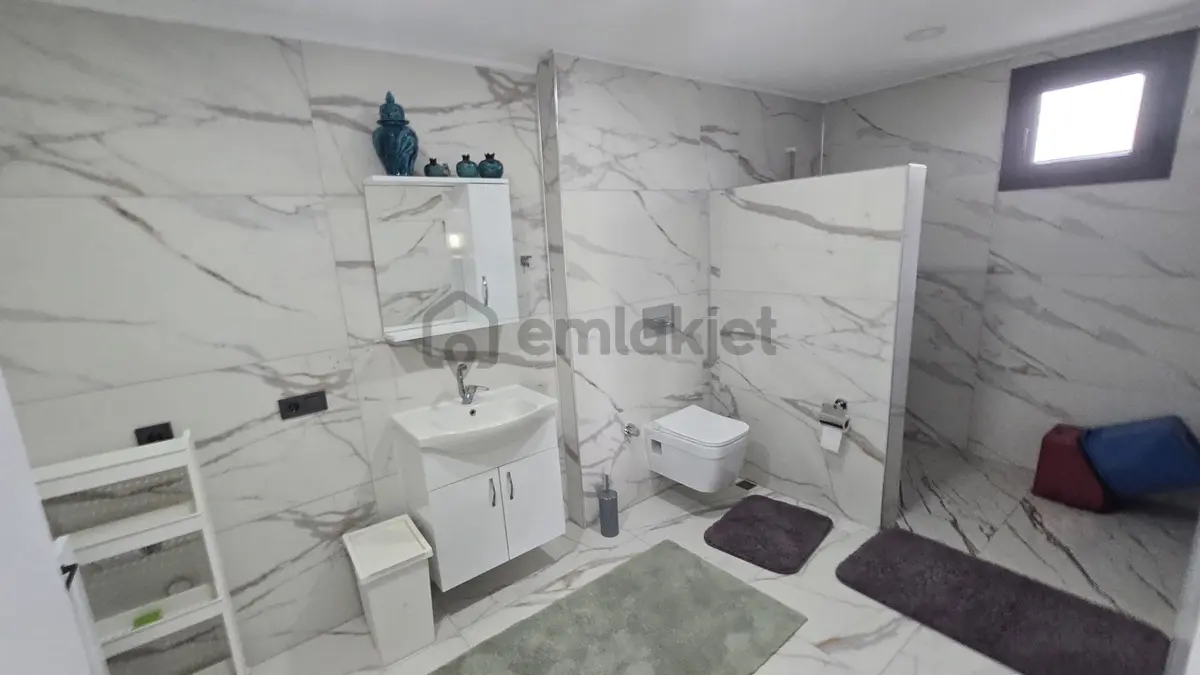 Denize Yürüme Mesafesinde Tam Müstakil Satılık Villa - 28