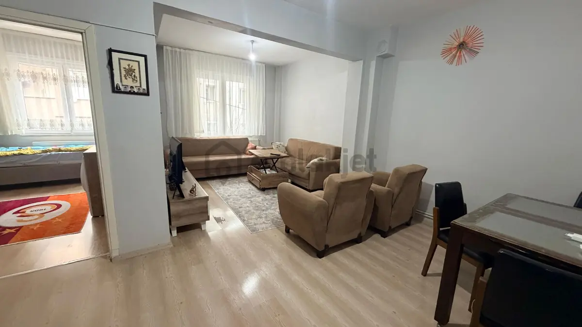 Sahibinden Aile Apartmanında Satılık 2+1 Daire - 4