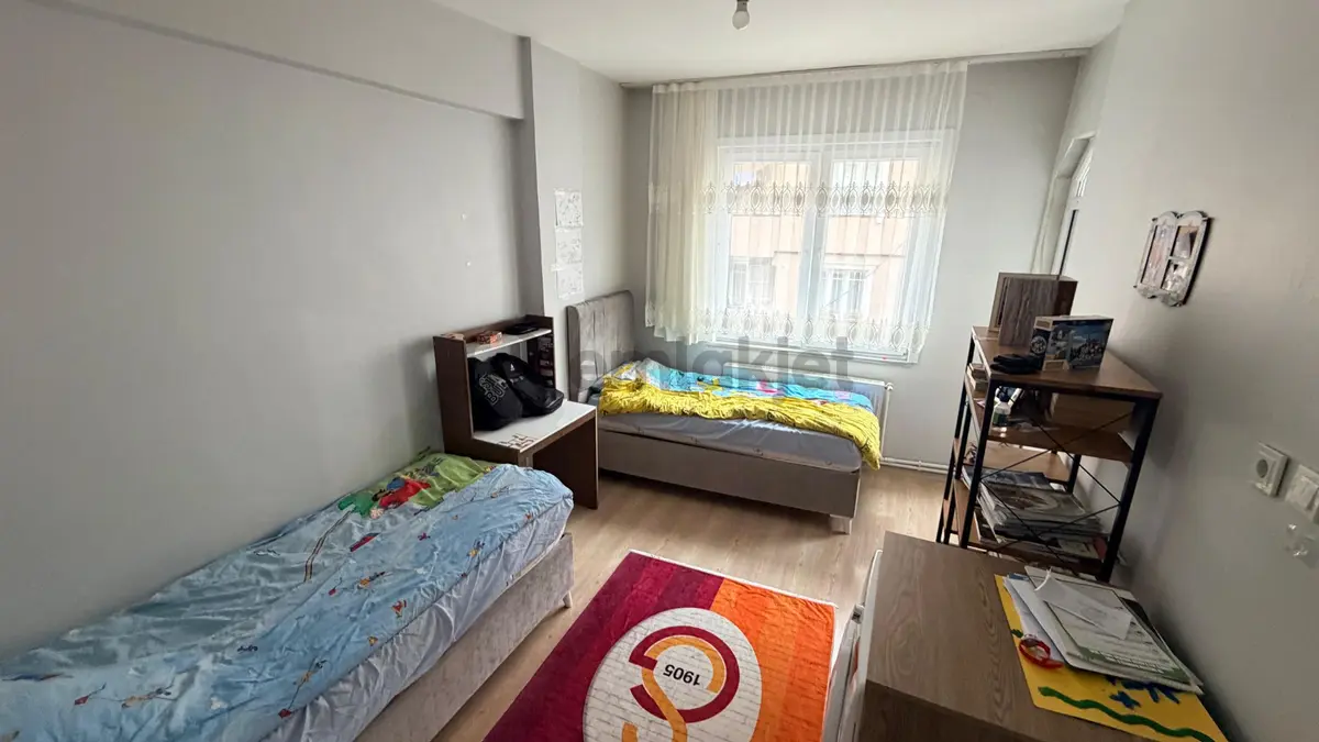 Sahibinden Aile Apartmanında Satılık 2+1 Daire - 7