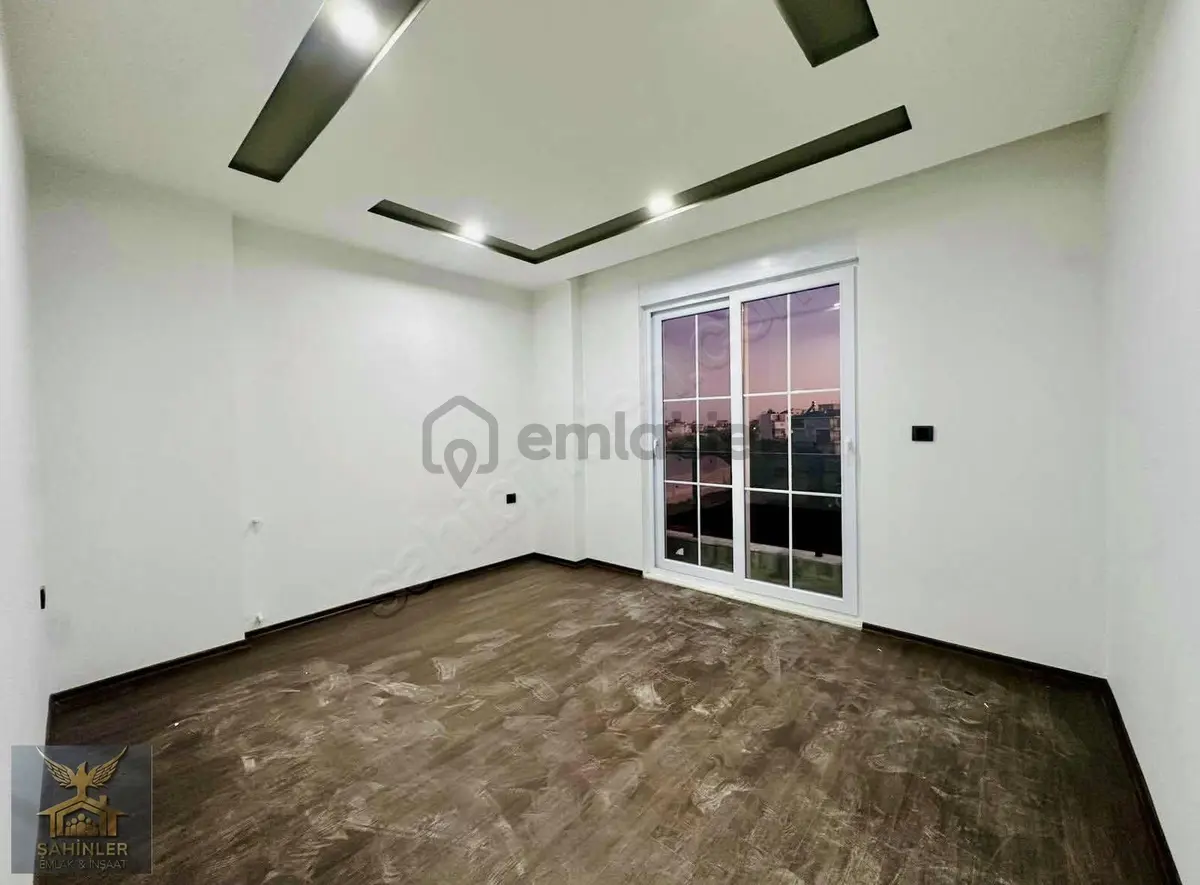 Sıfır Katta 1+1 Geniş Kullanışlı Daire - 13