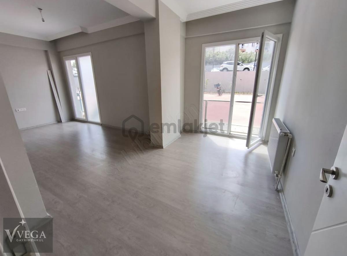 Havuzlu Site İçinde 2+1 Geniş Kiralık Daire - 10