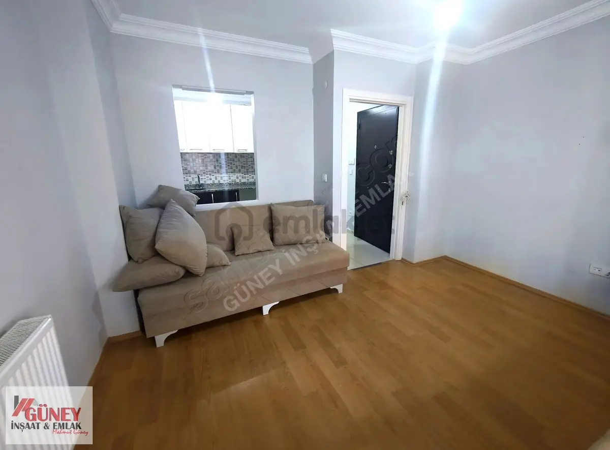 Güneyden Hemen Taşınmaya Müsait Ayrı Mutfaklı Y.giriş Daire - 3