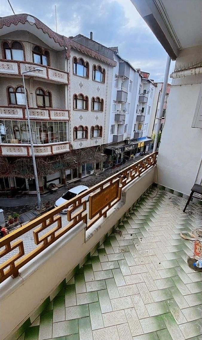 Cadde Üzeri Ara Kat 2+1 Satılık Fırsat Daire - 11