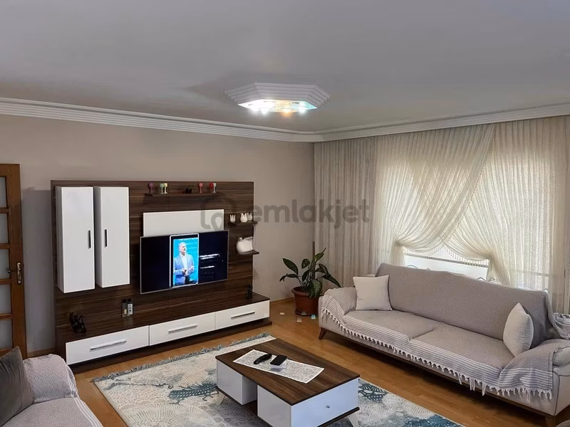 3+1 3. Kat Masrafsız 145 M2 Daire - 21