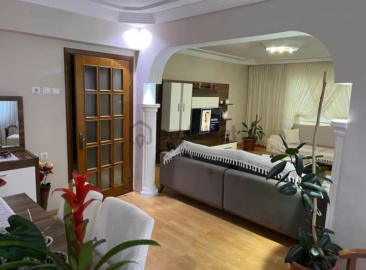 3+1 3. Kat Masrafsız 145 M2 Daire - 17