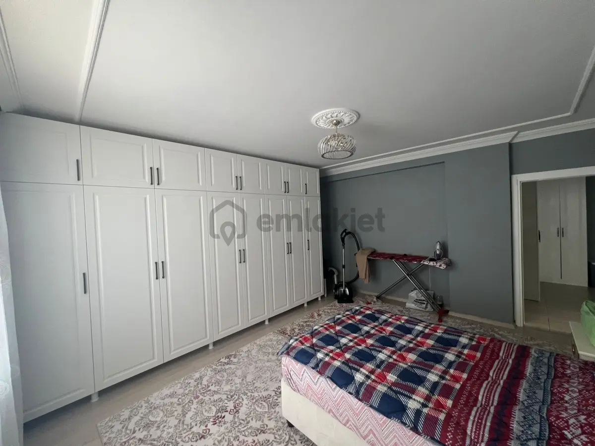Prestij'den Yalınayak'ta Cadde Üzeri Asansörlü 2+1 Daire - 15