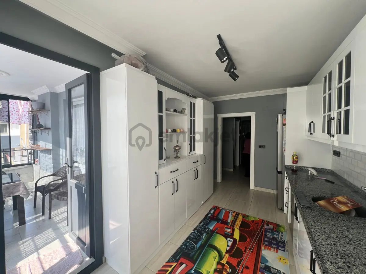 Prestij'den Yalınayak'ta Cadde Üzeri Asansörlü 2+1 Daire - 6