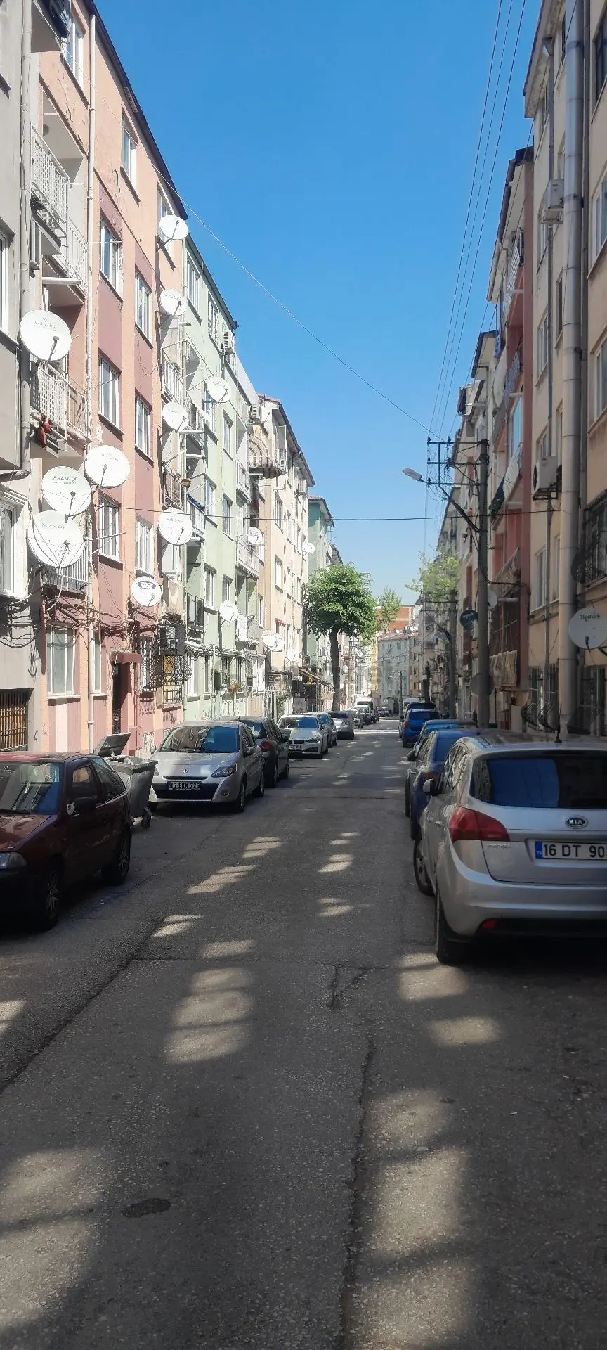 Manzaralı Balkonlu Sonkat D.gaz Sobalı Satılık Dairee - 4