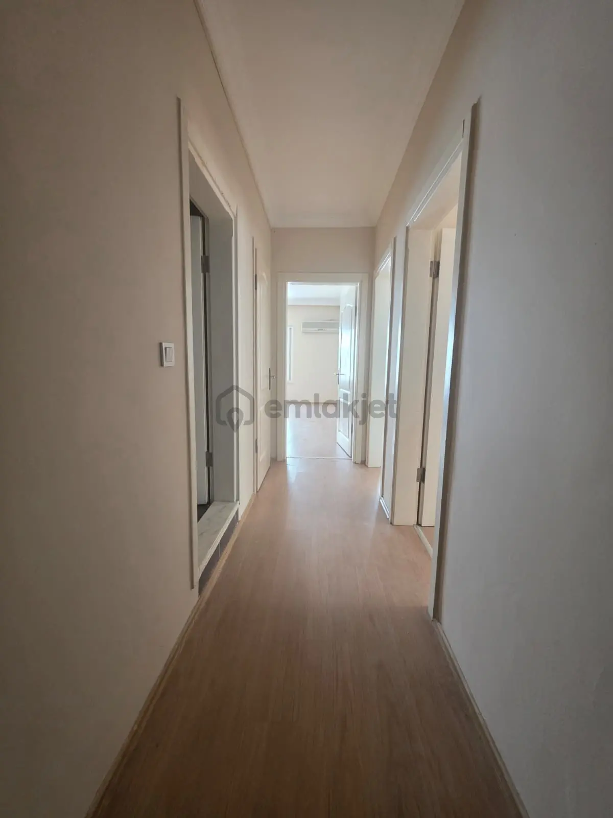 Merkezi Konumda 2+1 Açık Mutfak Daire Ön Cephe - 5