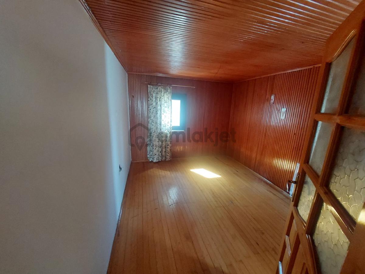 Zeynepkamil Kiralık 2,5 Katlı Müstakil Ev 10+1 - 27