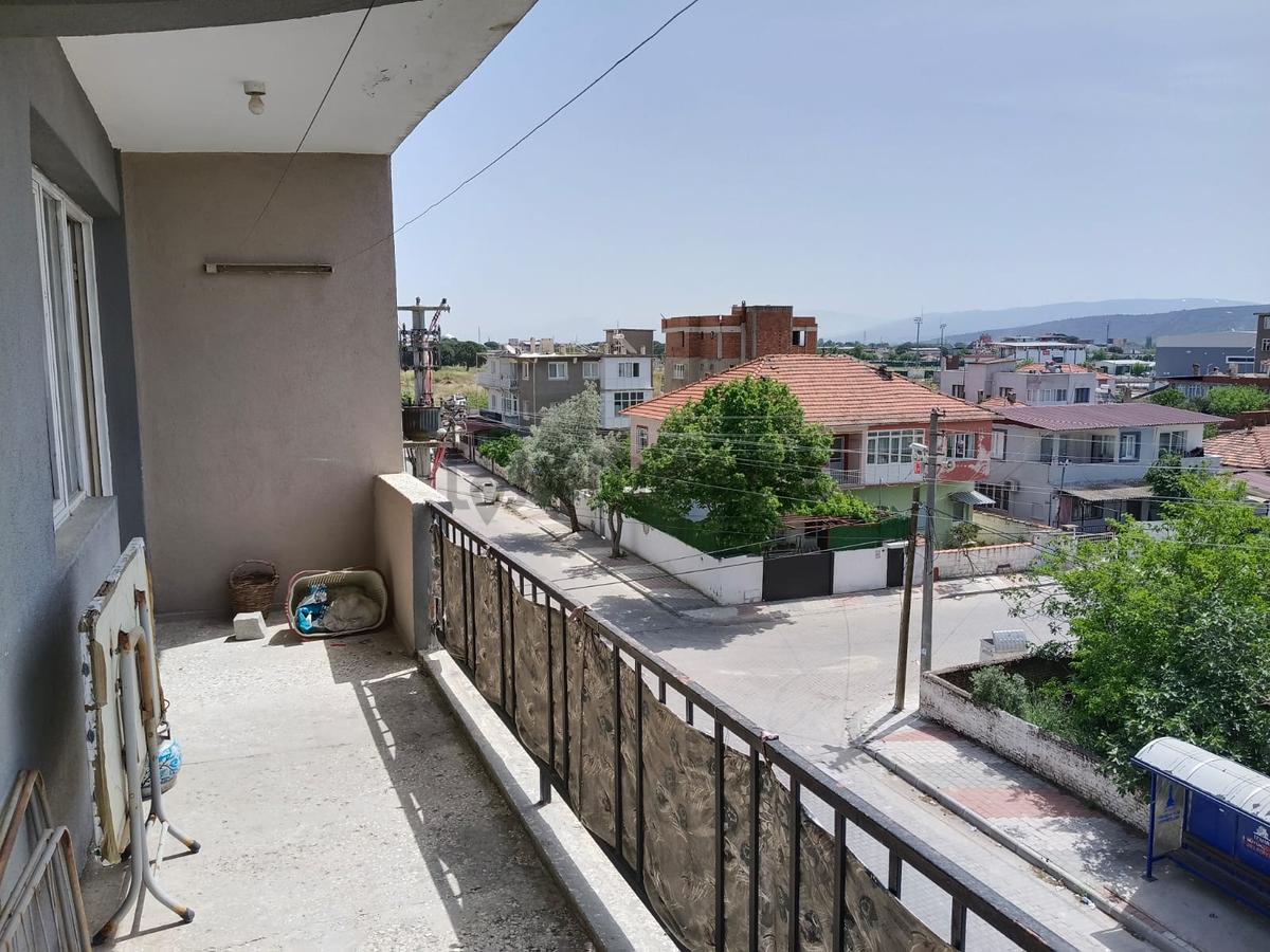 Atatürk Mahallesinde Cadde Üzeri 2+1 Daire - 7
