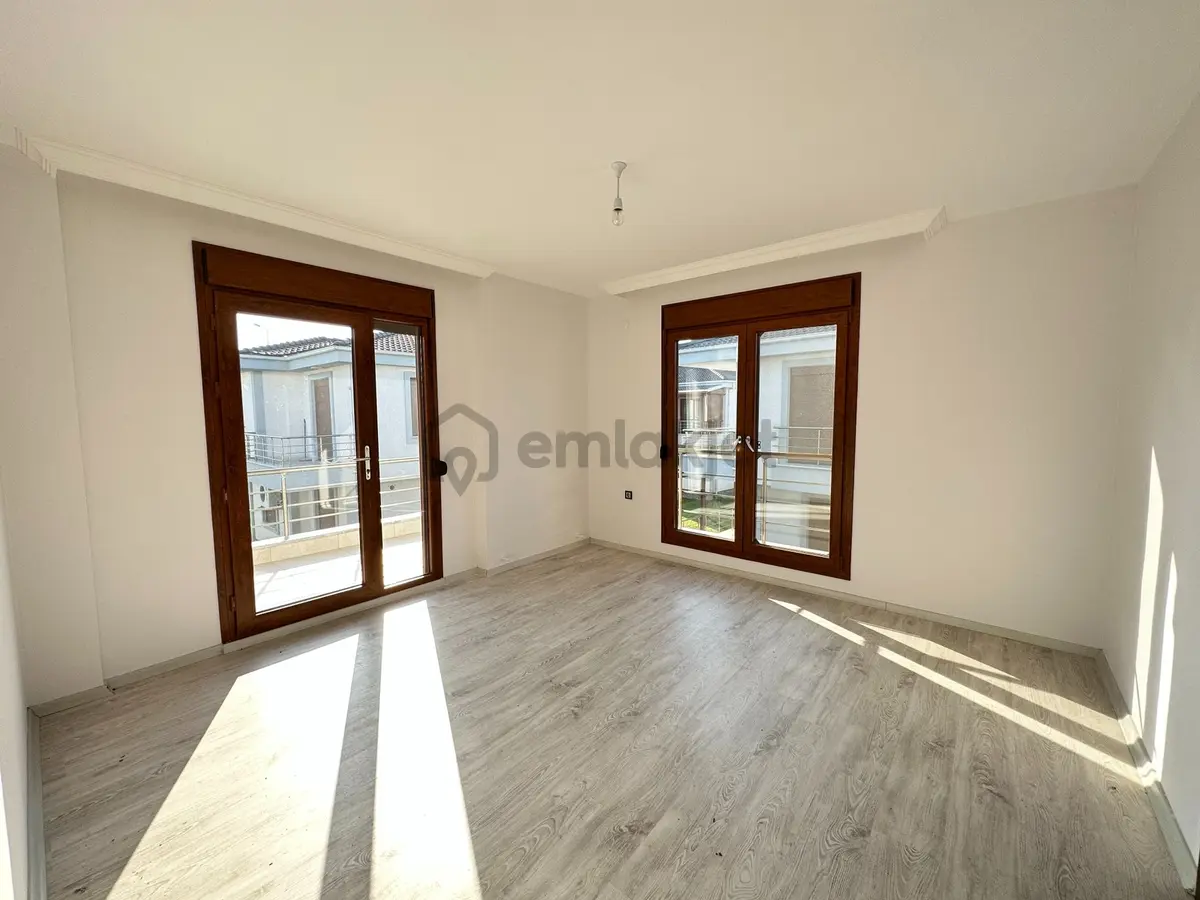 Altınova Sahilde 4+1 Satılık Villa - 26