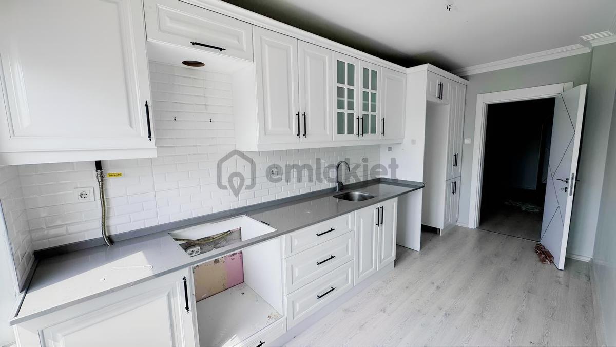 Tekirdağ / Muratlı / Fatih Mah / Çelikkol Apt / 2+1 - 20